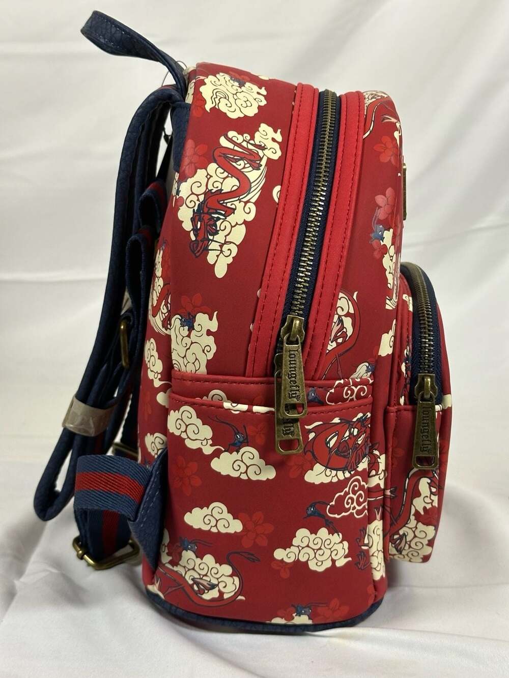 Disney Loungefly Mulan Mushu & Cri Kree Backpack - Picture 4 of 5